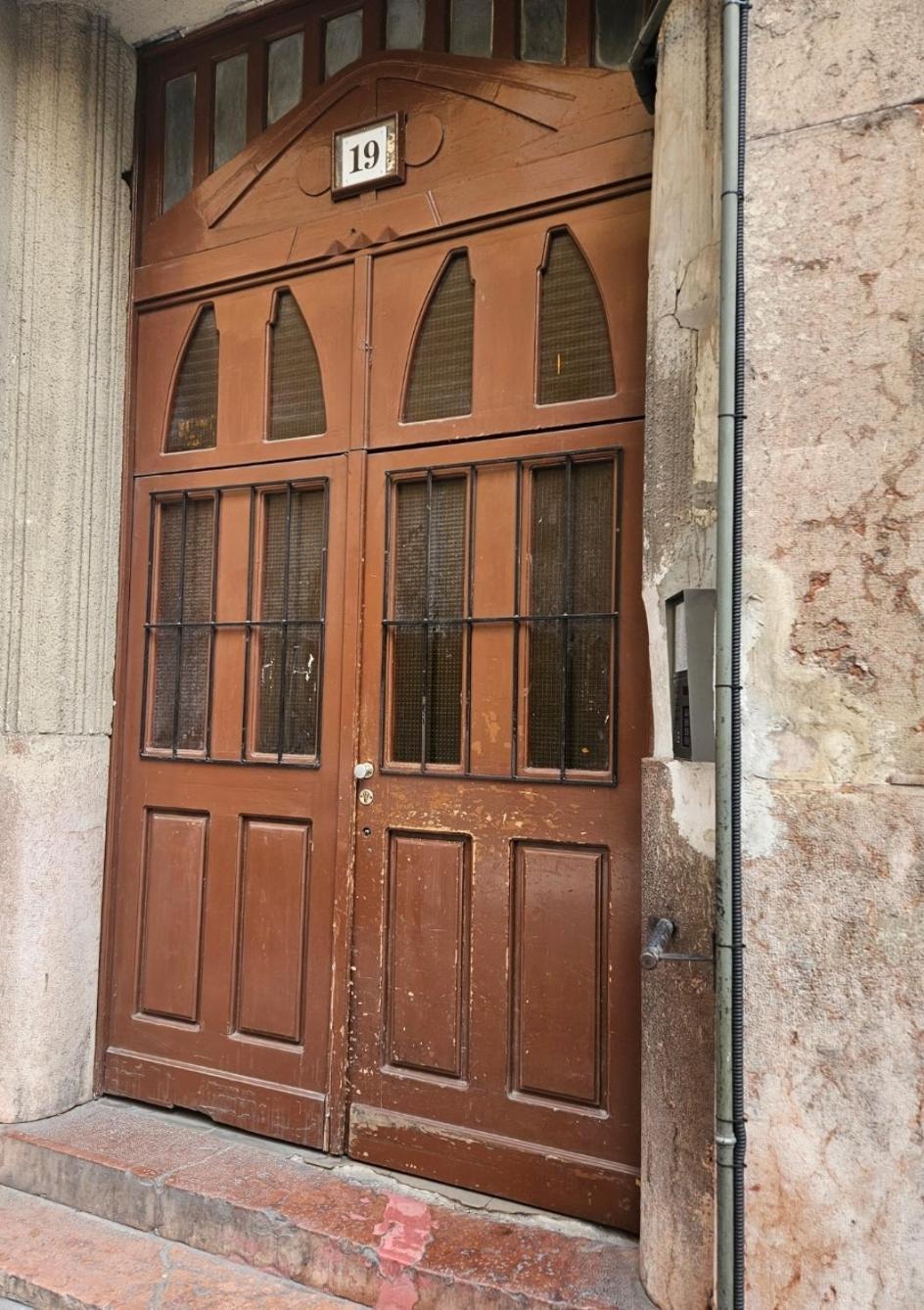 Smart Studio In The Heart Of Будапеща Екстериор снимка