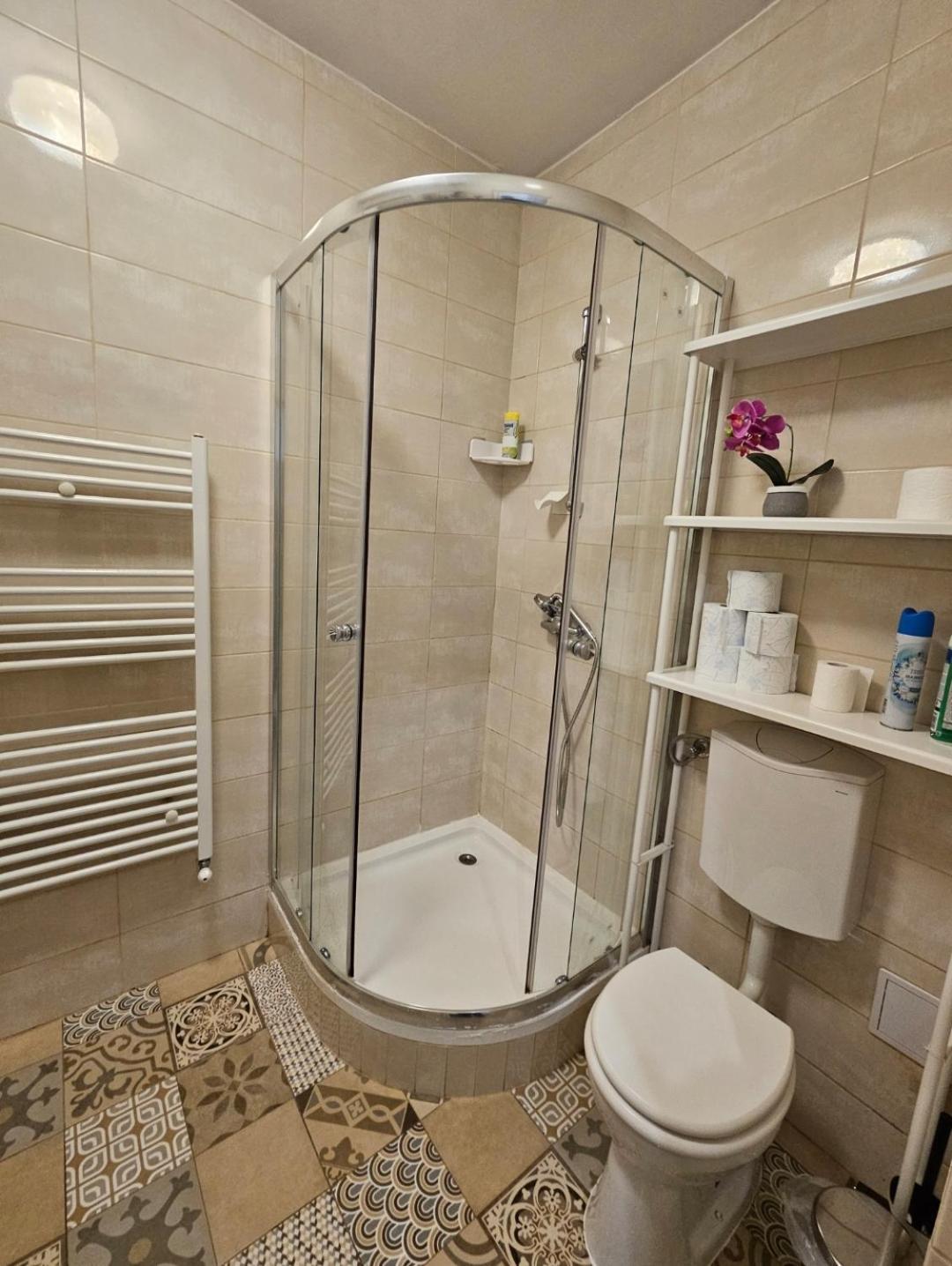 Smart Studio In The Heart Of Будапеща Екстериор снимка